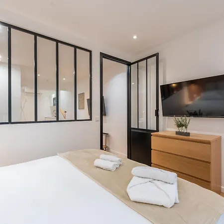 Apartment Nouveau Sacre Coeur 4 Paris